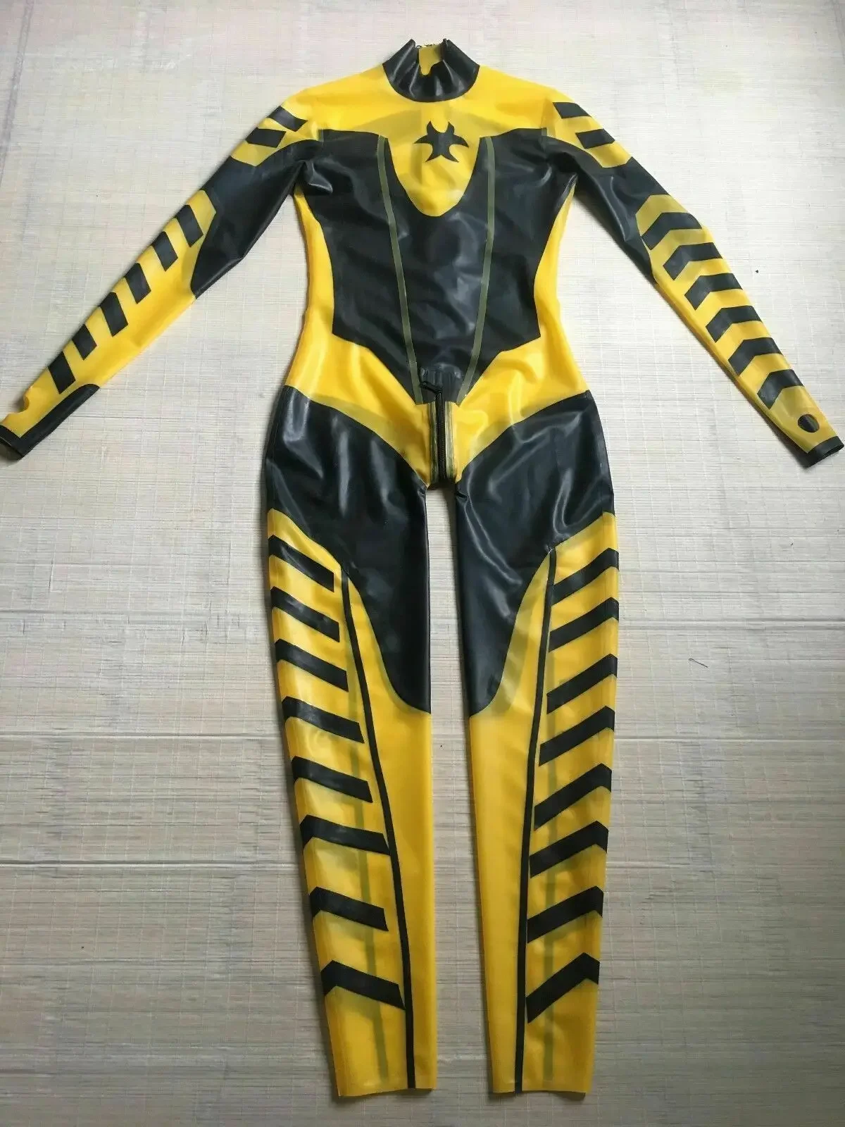 Латексный 100% резиновый комбинезон, костюм с мокрым эффектом, Черно-желтый костюм Унисекс, размер S-XXL
