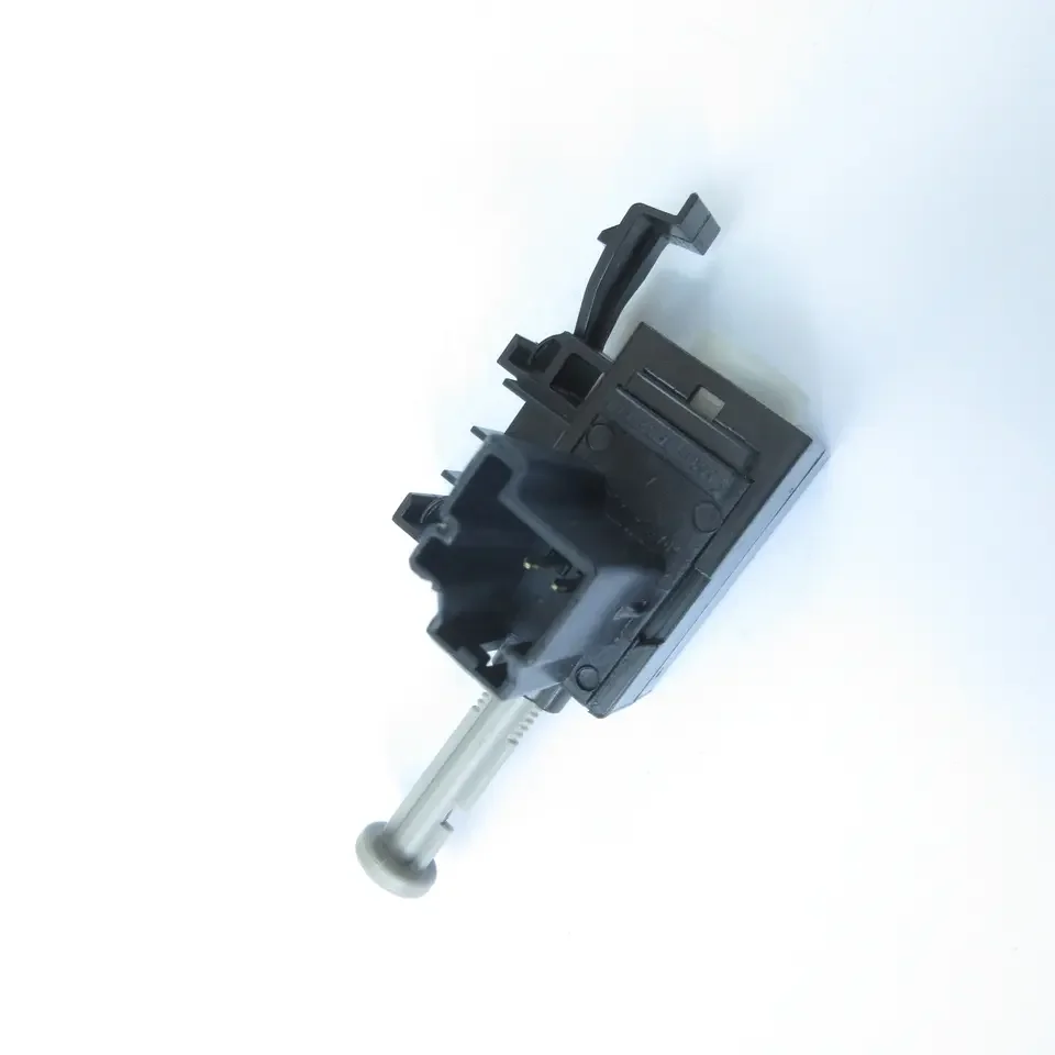 Оригинальный переключатель сцепления Круиз-контроль сцепления Переключатель стартера для Ford Transit V348 6G9T 11A152 AA